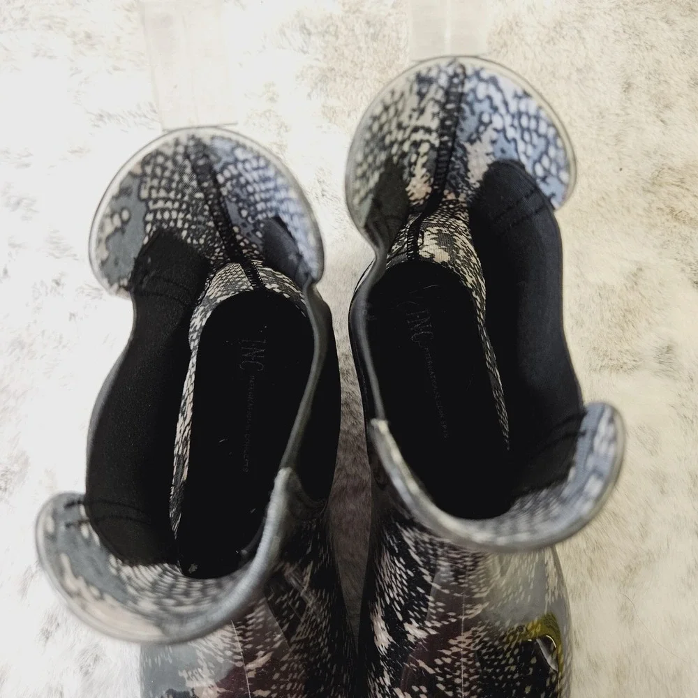INC International Concepts Womens Size 6‎ Snake Print Pull-on Ankle Rain Boots